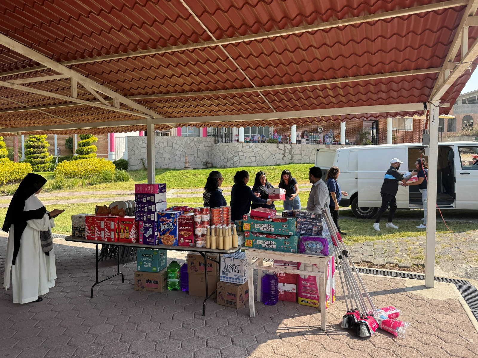 Donación de despensa a Casa Hogar San Martin de Porres y Juan XXIII